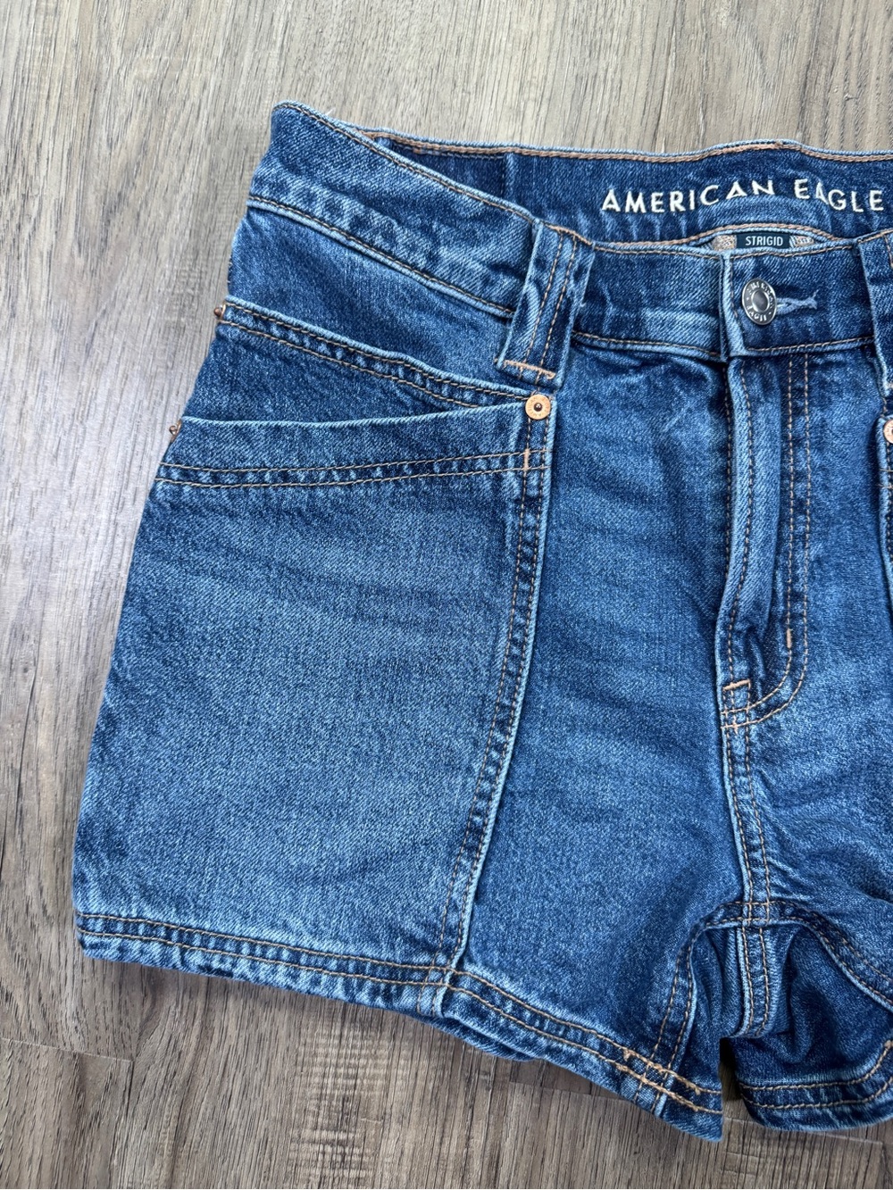 American Eagle Outfitters Dark Blue High-Rise Relaxed Denim Shorts - Picture 7 of 14